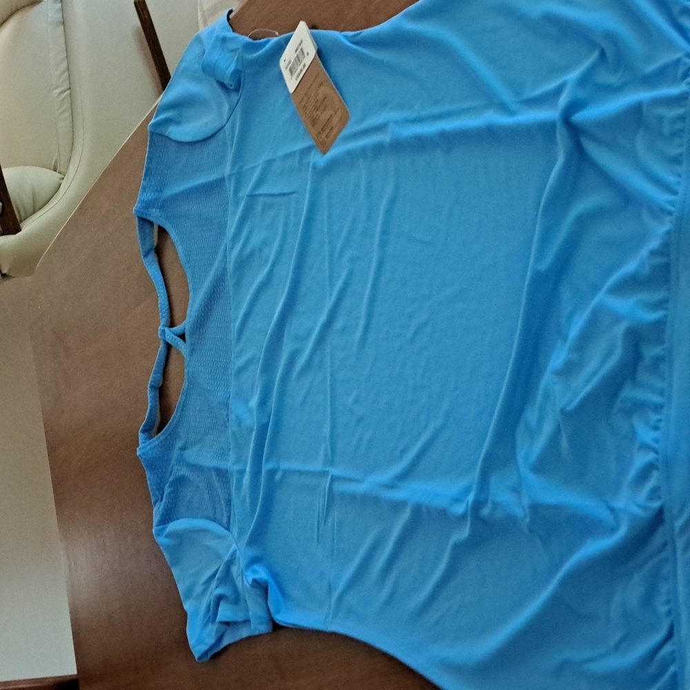 SALE Shape Activewear top M/BUNDLE ONLY 2or more items